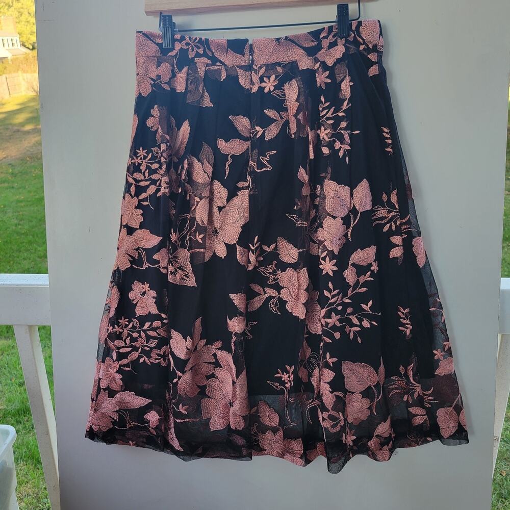 New York and Company Eva Mendez Maddie Skirt Size 8 Lacey Floral Whimsycore Fai - Picture 6 of 10